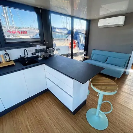Houseboat - Maggiore Con Jacuzzi * Dormelletto