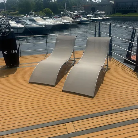 Houseboat - Maggiore Con Jacuzzi Bateau-hôtel *